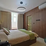 Bonaci Boutique סליאמה