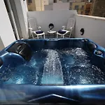 Bonaci Boutique בית הארחה