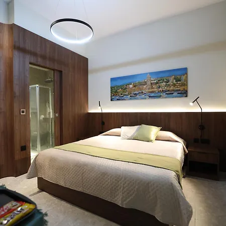 Bonaci Boutique 4*
